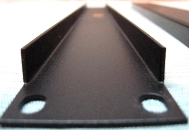 Image sur Rack Blank 1 RU, Solid, Black