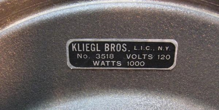 Image sur Kliegl Fresnel Lighting Instrument,Model 3518