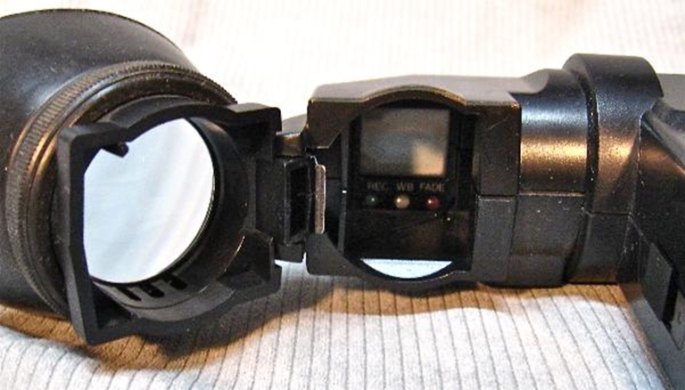 Image sur Panasonic VIewfinder Model PK-M055