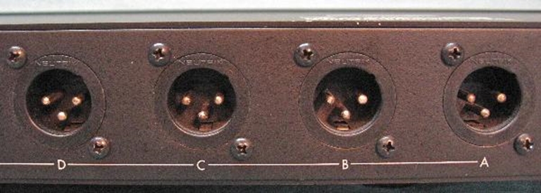 Image sur Oxmoor MDA-26 Audio DAs, Must sell, Call for Price!