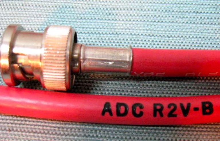 Image sur ADC R2V-B Patch to BNC Adaptor Cables, Orange