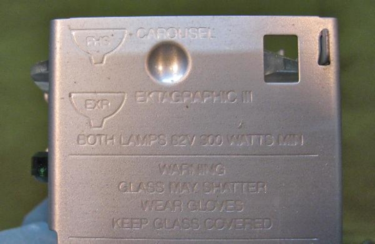 Image sur Kodak Ektagraphic III E 35mm Slide Projector, limited Quantity, Please Call for Availability.