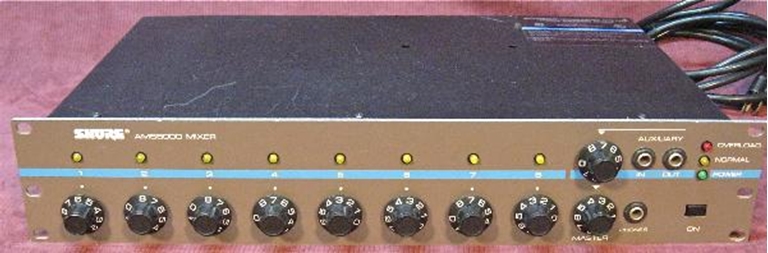 Image sur Shure AMS8000 rackmount automatic mic mixer