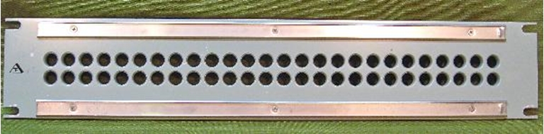 Afbeelding van Blank Patch Panels Trompeter 52 Position