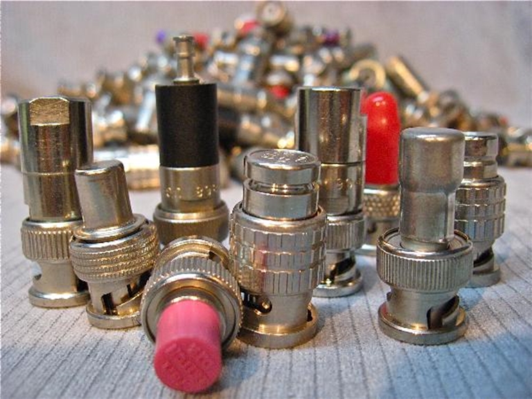 Afbeelding van 75 Ohm Terminators, BNC Male, Various Brands