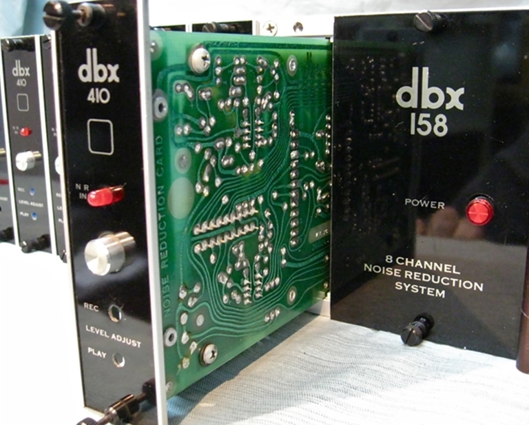 Afbeelding van DBX 158 Frame, with 410 Noise Reduction Cards