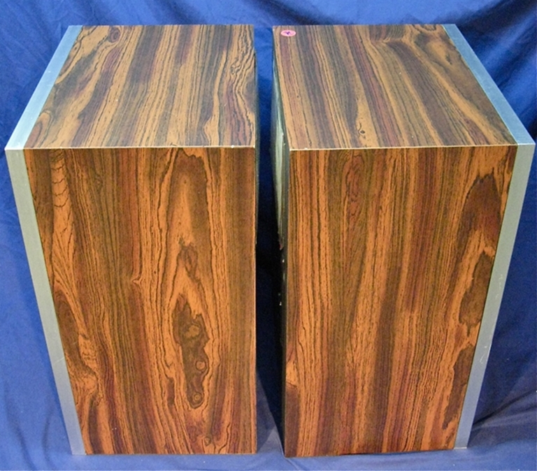Image sur Calibration Standard Instruments MDM-4 Mix Down Monitors by E.M. Long