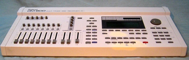Afbeelding van Roland DM800 MultiTrack Disk Recorder snZI01497