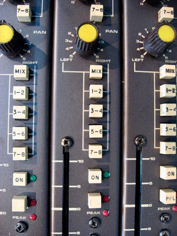 Image sur Soundcraft 800B 8011 Channel Strips