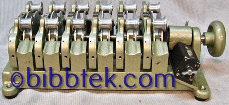 Afbeelding van Ediquip Moviola model 1036 16mm Synchronizer, 6 position, sn0068.