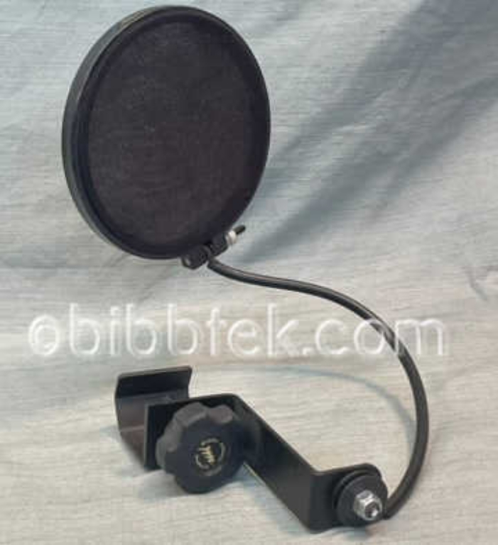 Image sur SE Electronics model SE 5500 large diaphragm, tube condenser microphone.