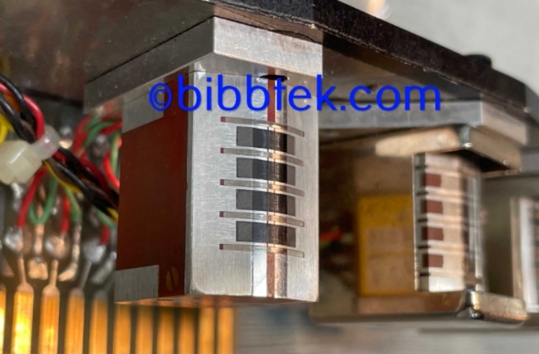Image sur Otari 4 track .500" head assembly for Otari Model MX-5050 decks.