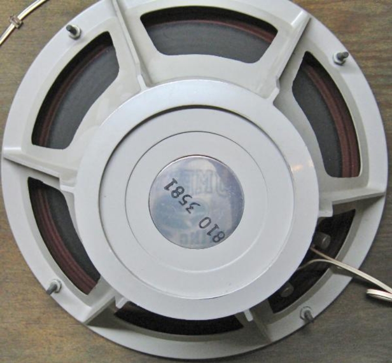Afbeelding van Electro-Voice EV Sentry I Components: SP12C Woofer, T35 Tweeter, crossover.