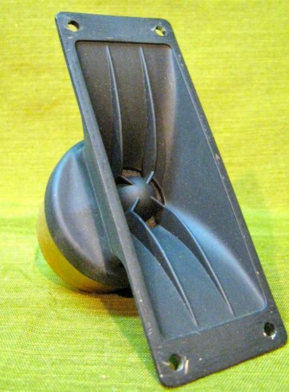 Afbeelding van Electro-Voice EV Sentry I Components: SP12C Woofer, T35 Tweeter, crossover.